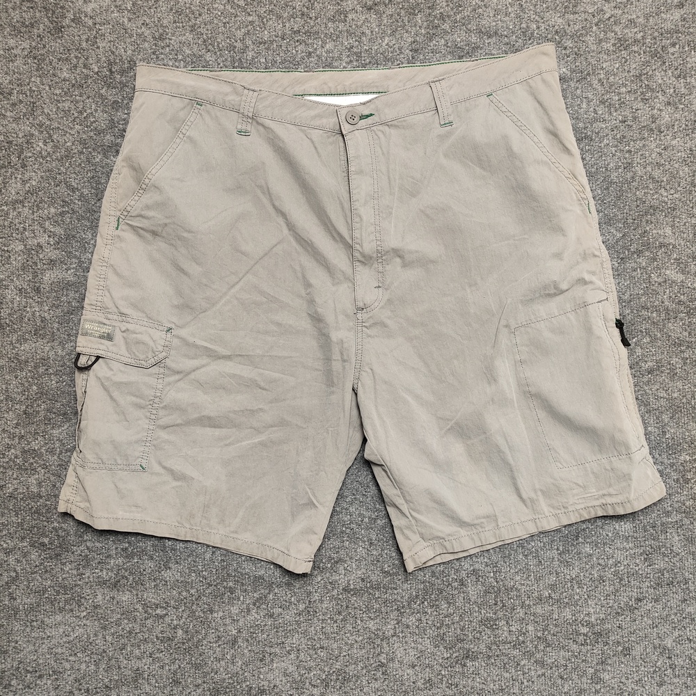 Wrangler Shorts Mens 42 Gray Cargo Canvas Lightweight Performance Hybrid Casual